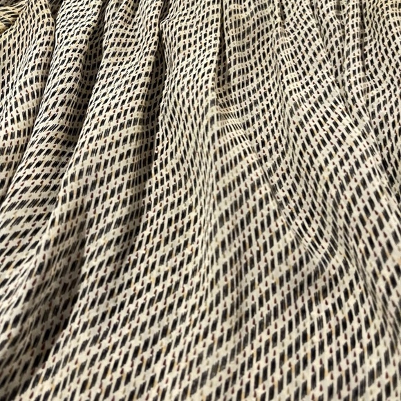 Theory 100% Silk Sheer Tunic Women's Shirt Size P Hajar Off-the-Shoulder Smocked - Picture 4 of 8